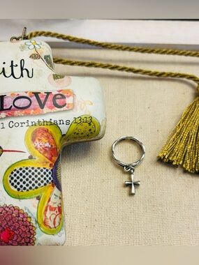 Retired James Avery St Teresa dangle ring